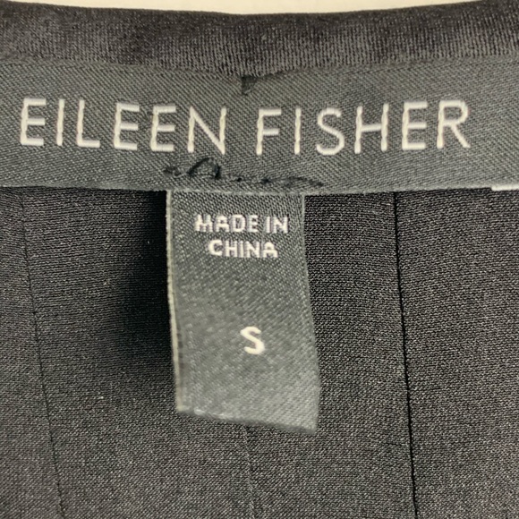 [SOLD] Eileen Fisher Sleeveless Pleated Silk Top - Picture 6 of 6